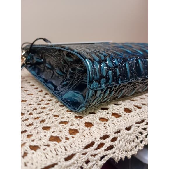 NWT Brahmin DAISY Leather Wristlet Clutch BLUE PATINA - Picture 8 of 8
